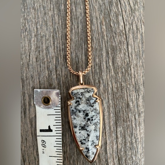 Kendra Scott Kimmy Necklace Rose Gold Gray Granite Stone - Picture 4 of 5